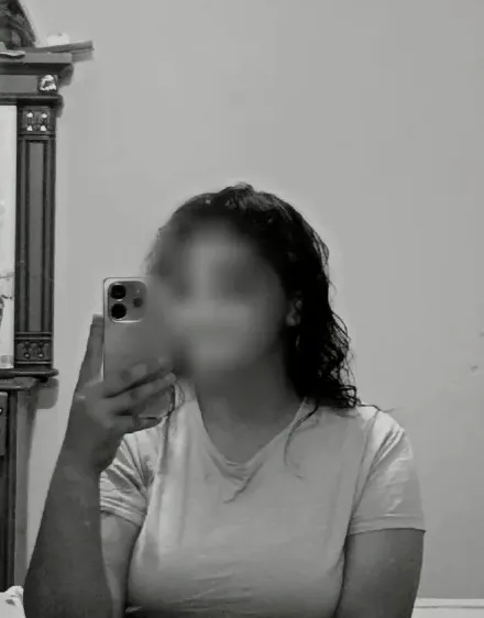 Aya, 22