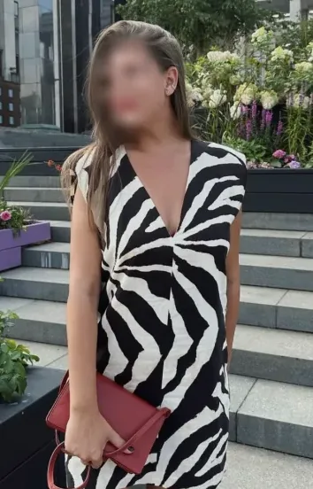 Cynthia, 20