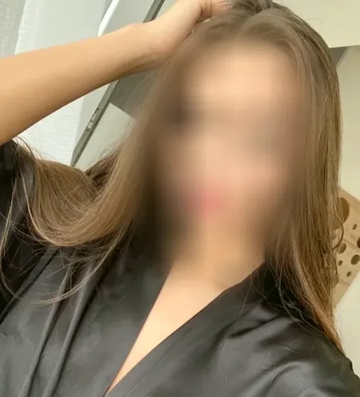 Denise, 32
