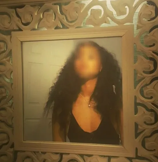 Esther, 30