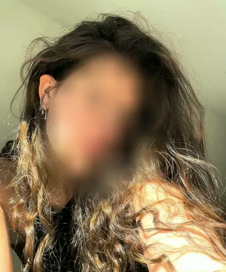 Esther, 19