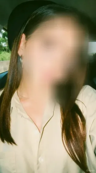 Isabella, 25