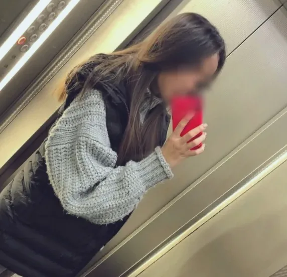 Julia, 31