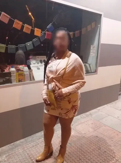 Kirsten, 25