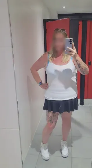 Laura, 39