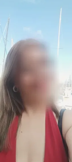 Merel, 35