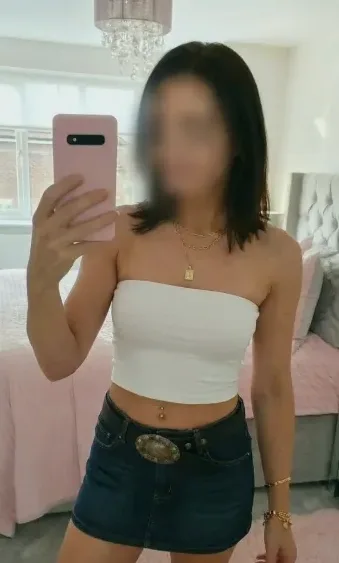 Norah, 24