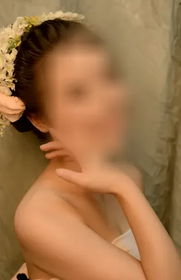 Tess, 31
